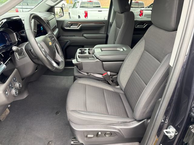 Certified 2024 Chevrolet Silverado 1500 LT AWD/4WD image 9