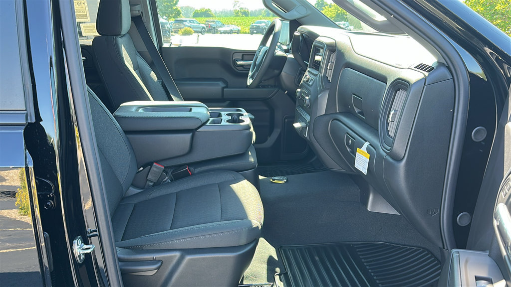 New 2026 Chevrolet Silverado 1500 Custom w/ Turbomax Blackout Package AWD/4WD image 29