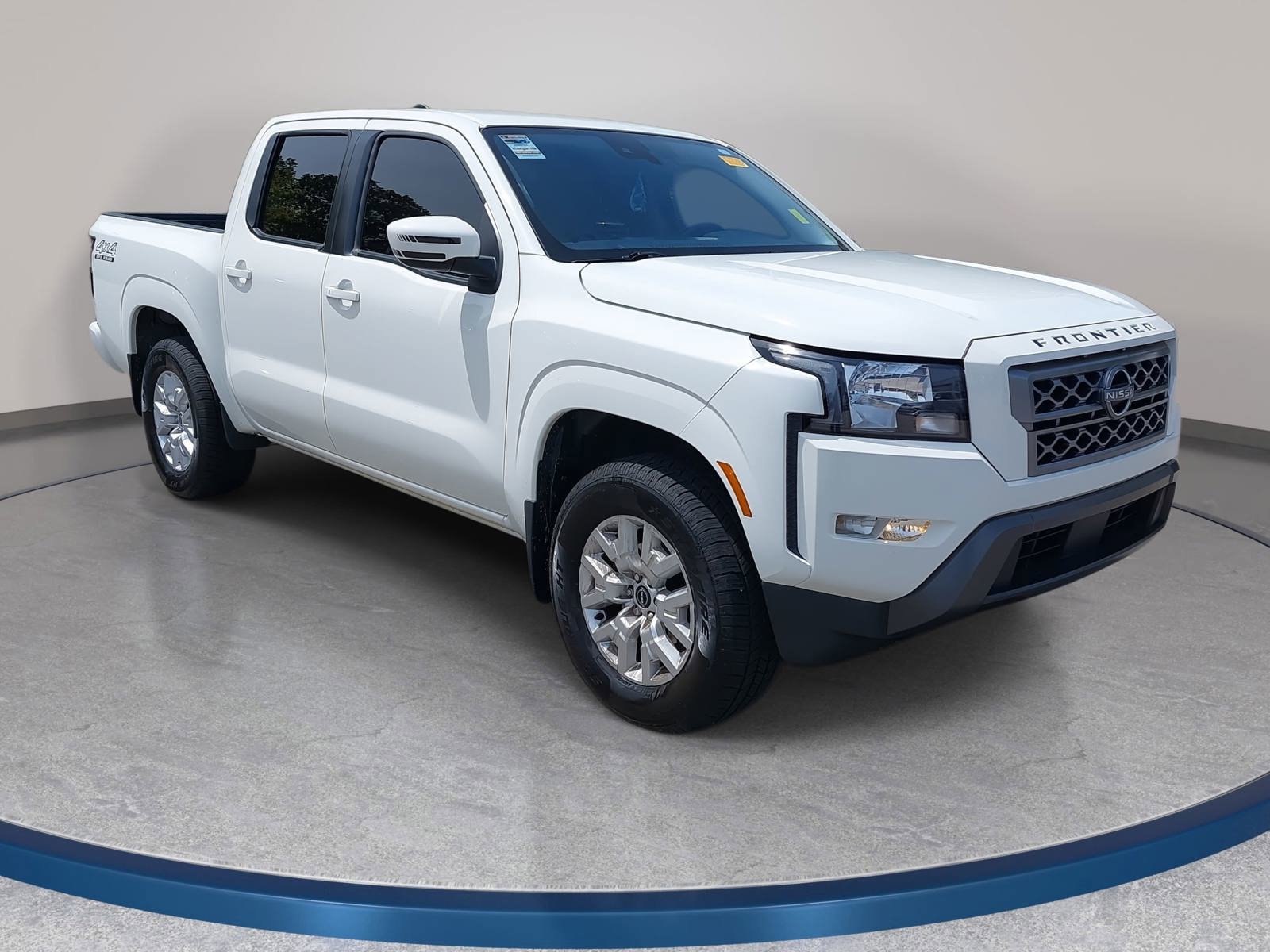 Used 2022 Nissan Frontier SV AWD/4WD image 3