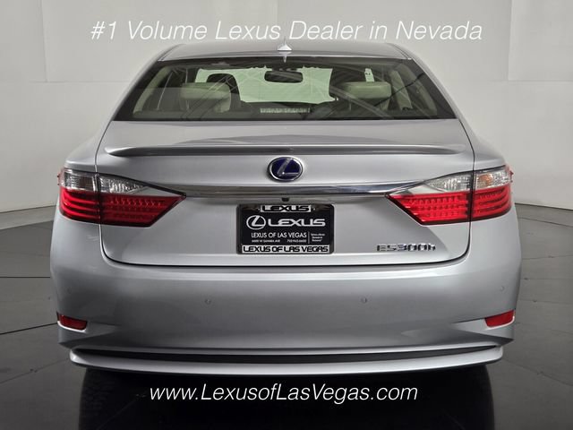 Used 2014 Lexus ES 300h w/ Luxury Package w/Bamboo Trim FWD image 5