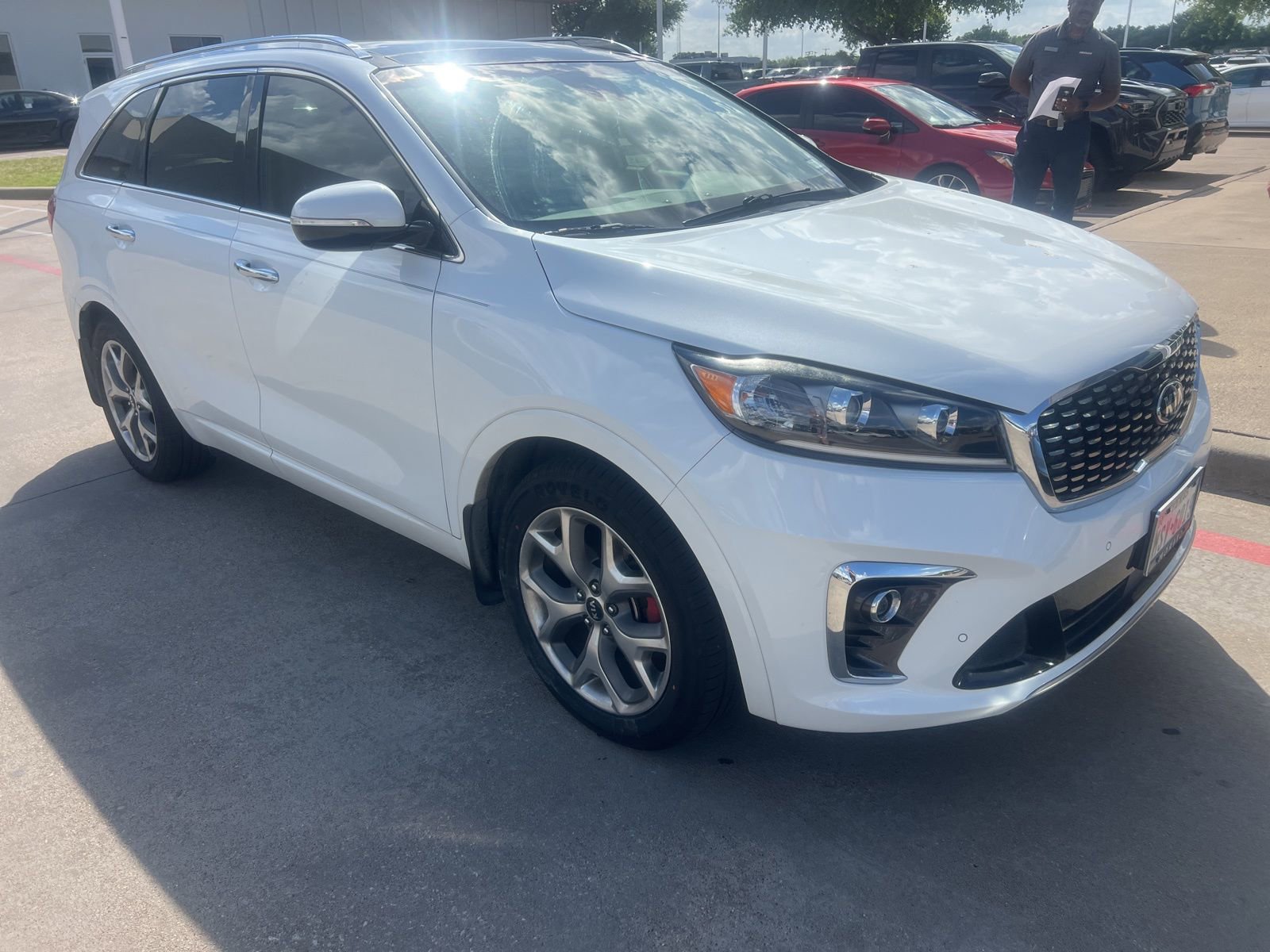 Used 2019 Kia Sorento SX image 3