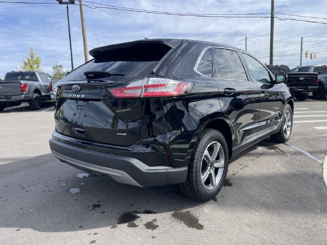 Certified 2024 Ford Edge SEL w/ Convenience Package AWD/4WD image 5