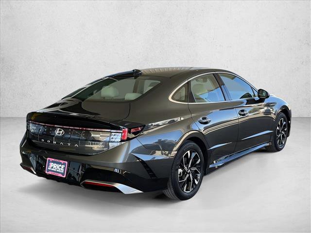 Used 2025 Hyundai Sonata SEL FWD image 6