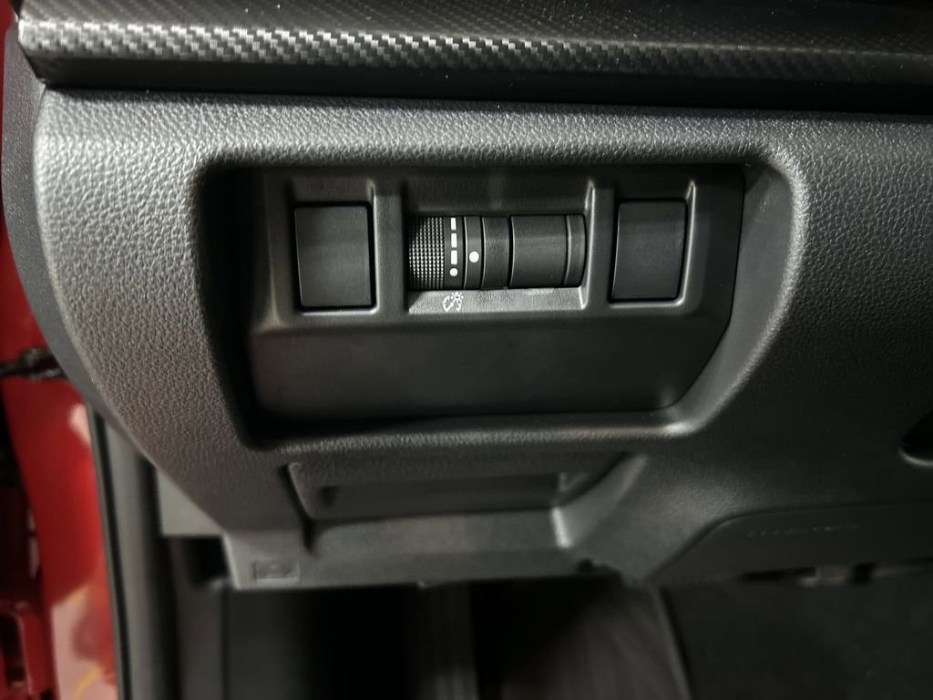 Certified 2025 Subaru Crosstrek 2.0i Premium image 17