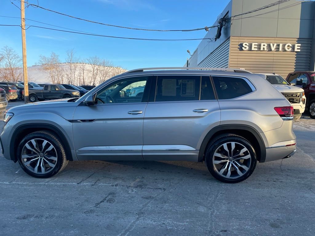 Used 2022 Volkswagen Atlas SEL Premium image 2