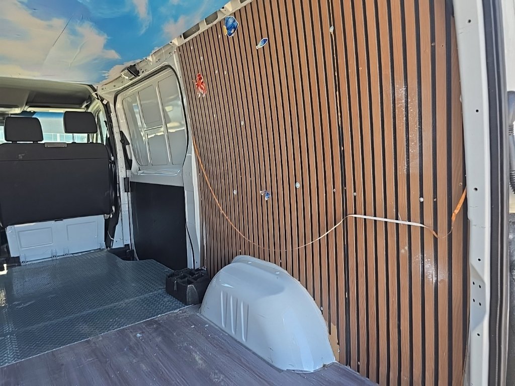 Used 2021 Mercedes-Benz Sprinter 1500 image 12