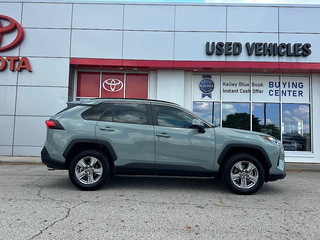 Certified 2023 Toyota RAV4 XLE w/ Convenience Package FWD image 6