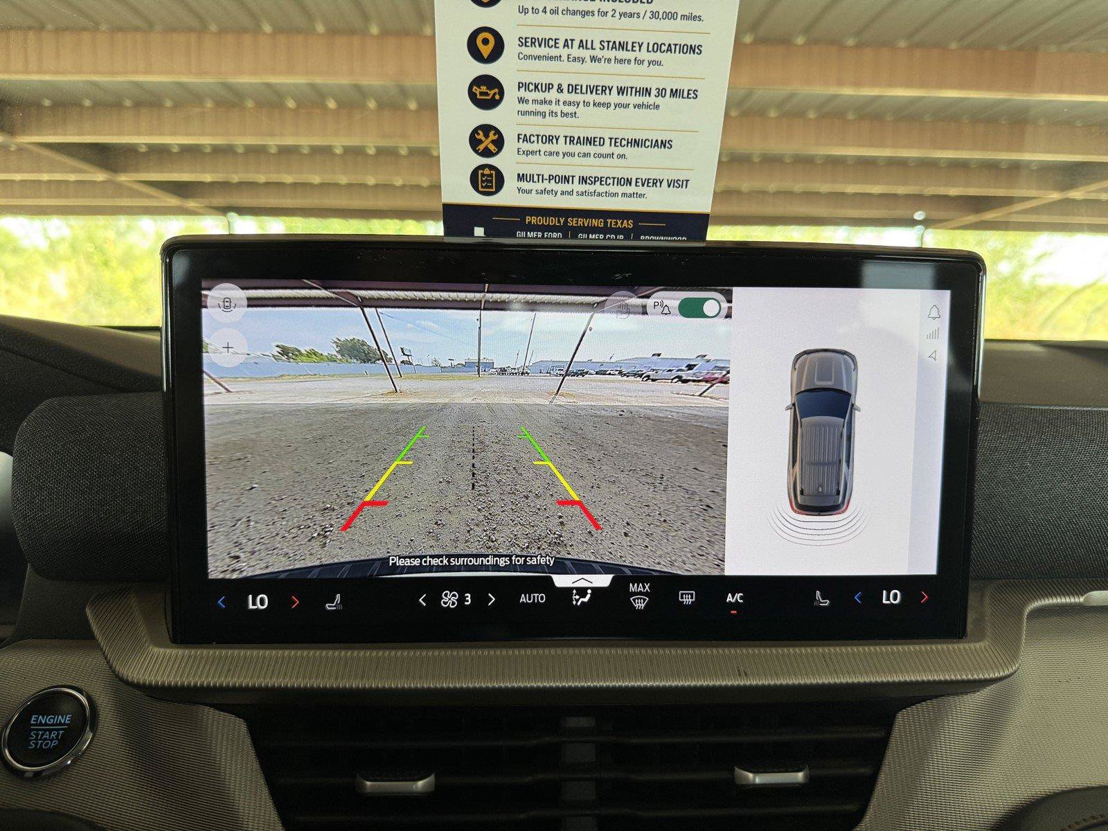Used 2025 Ford Explorer Active RWD image 17