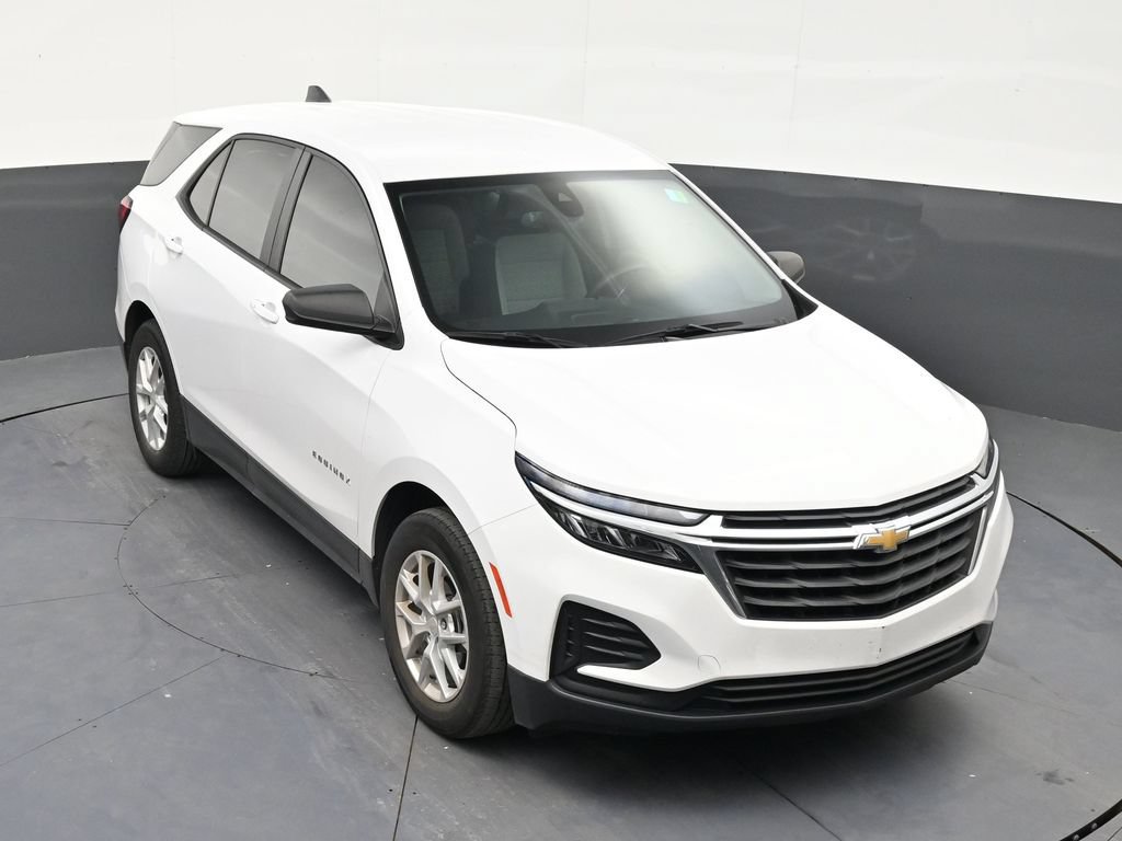 Used 2024 Chevrolet Equinox LS FWD image 17