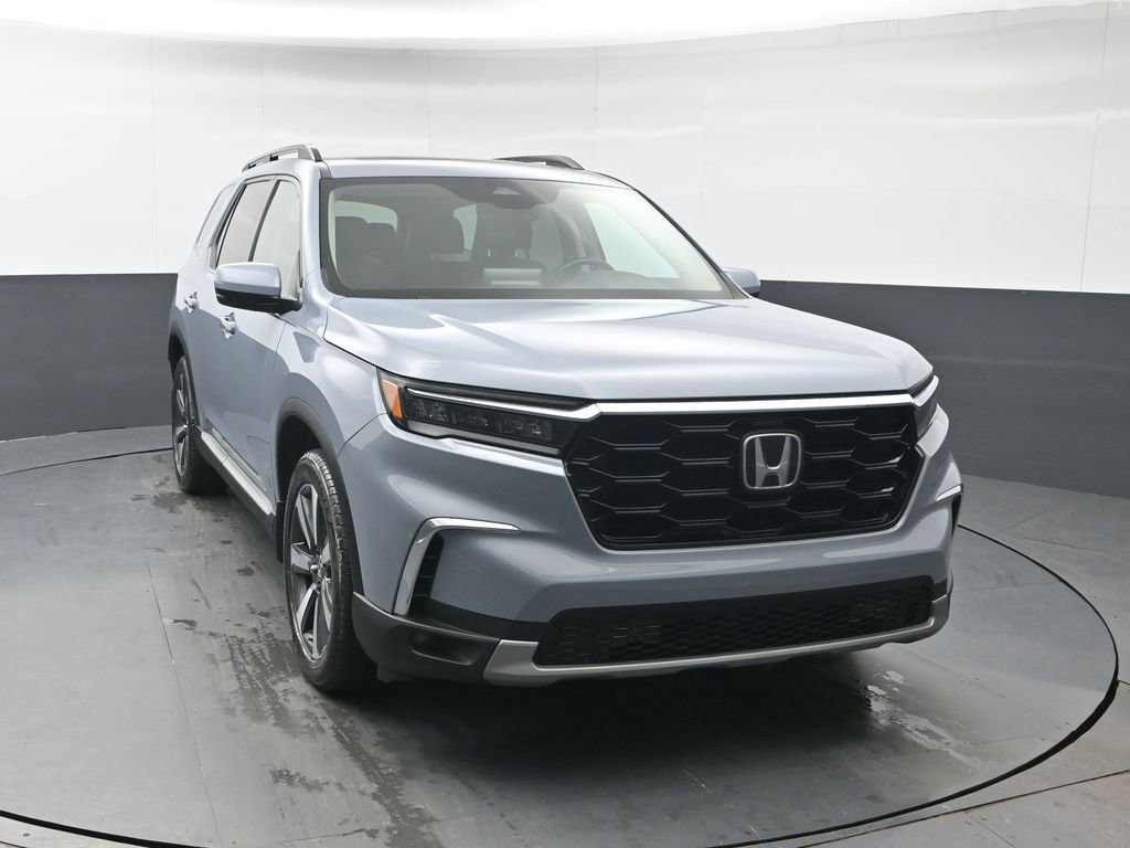 Used 2024 Honda Pilot Touring image 9