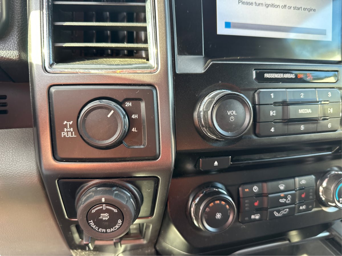 Used 2017 Ford F150 XLT w/ Equipment Group 302A Luxury AWD/4WD image 12