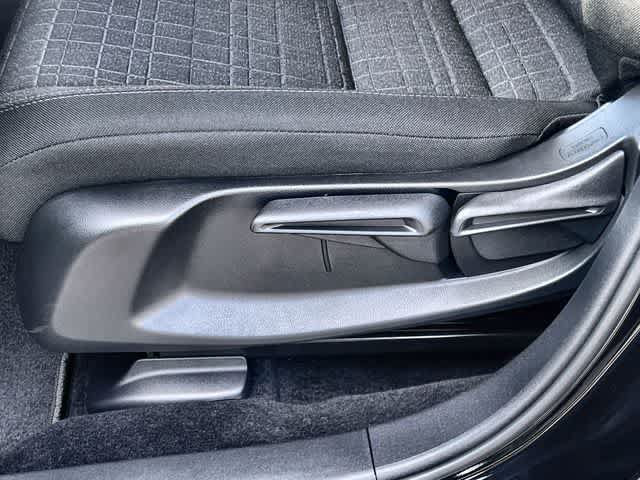 Certified 2026 Honda HR-V LX image 31