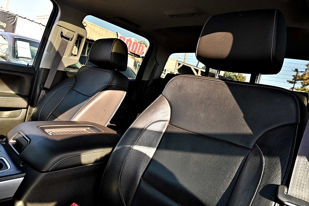 Used 2017 Chevrolet Silverado 1500 LTZ Z71 w/ LTZ Plus Package AWD/4WD image 16