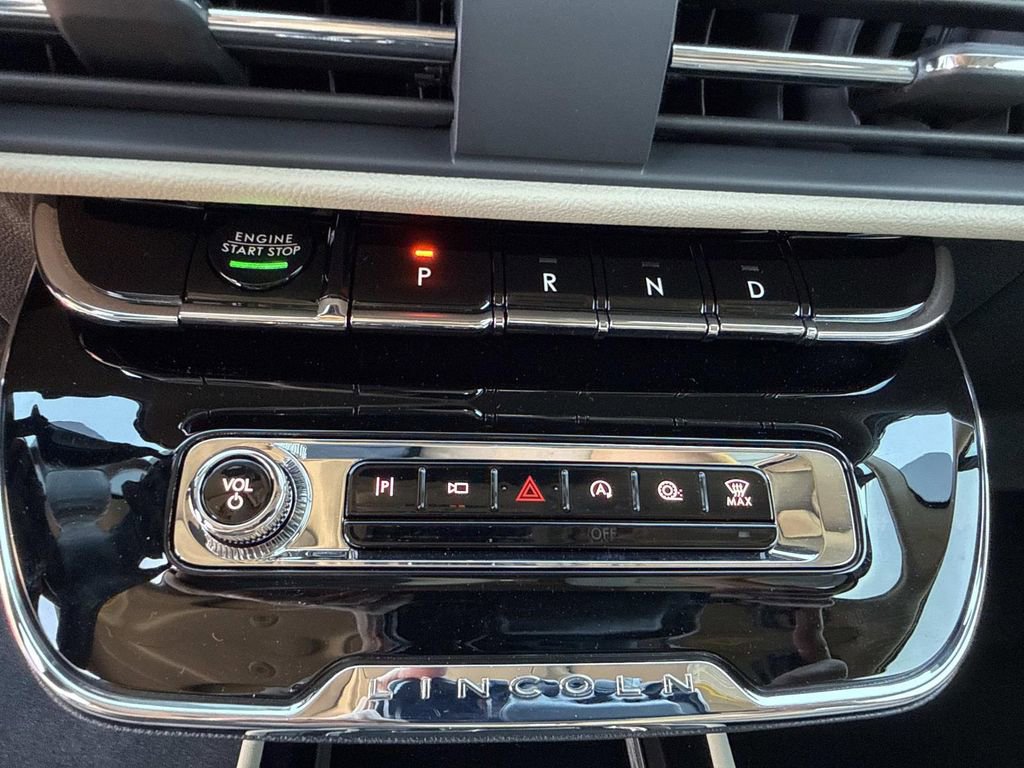 New 2026 Lincoln Corsair Reserve w/ Jet Appearance Package image 28