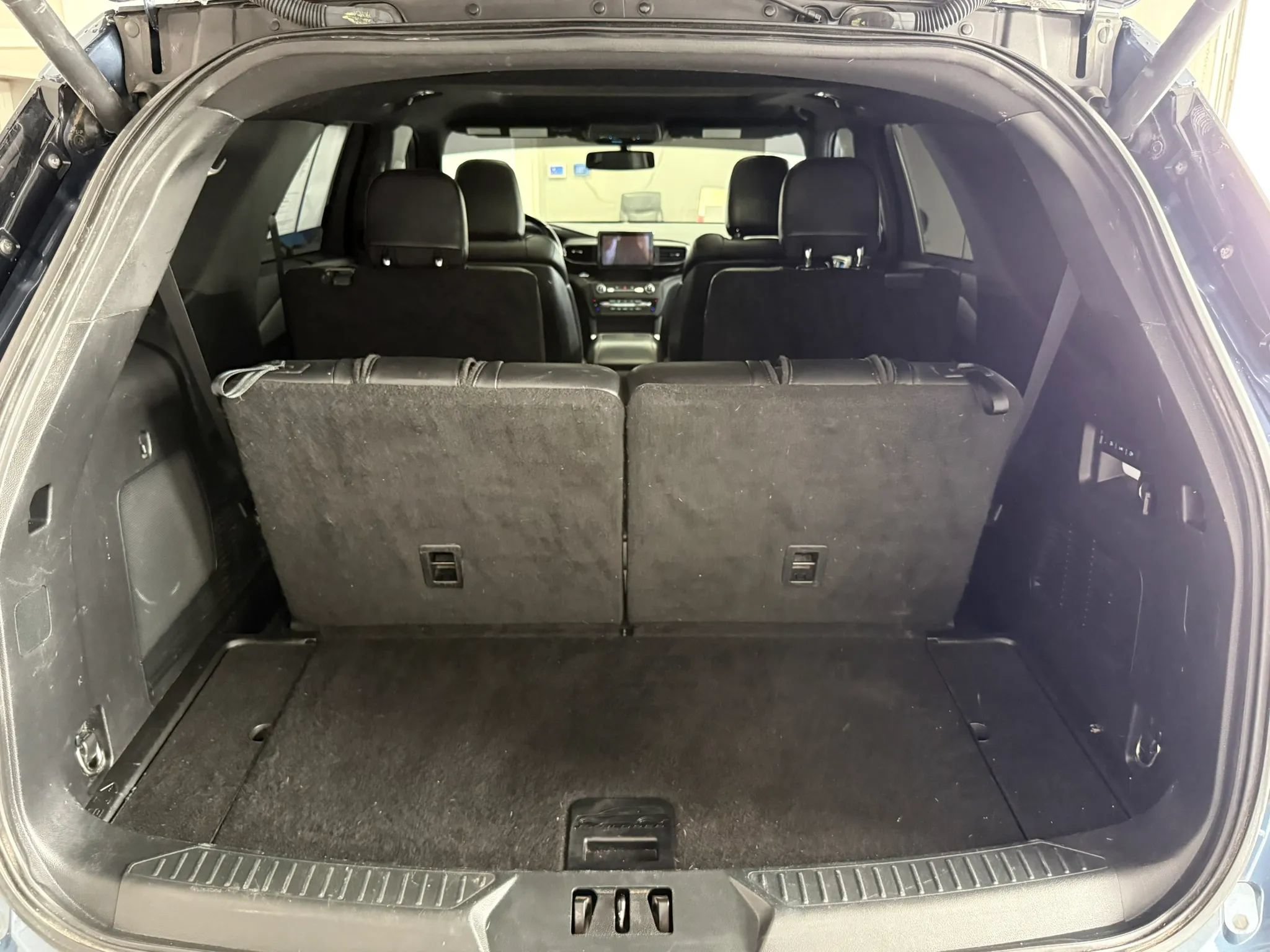 Used 2020 Ford Explorer ST AWD/4WD image 30