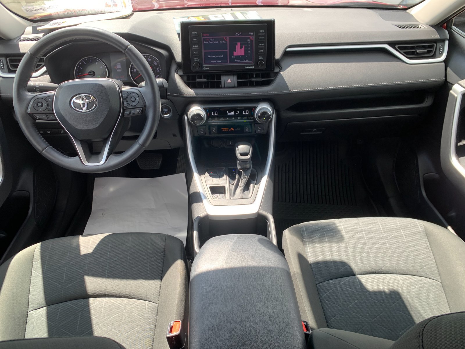 Used 2022 Toyota RAV4 XLE w/ Convenience Package AWD/4WD image 15