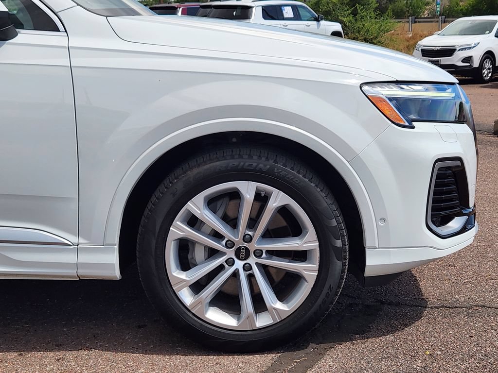 Used 2025 Audi Q7 3.0T Premium Plus AWD/4WD image 29