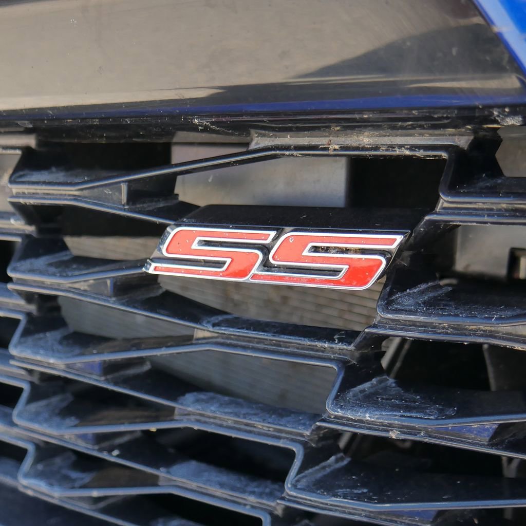 Used 2017 Chevrolet Camaro SS RWD image 16