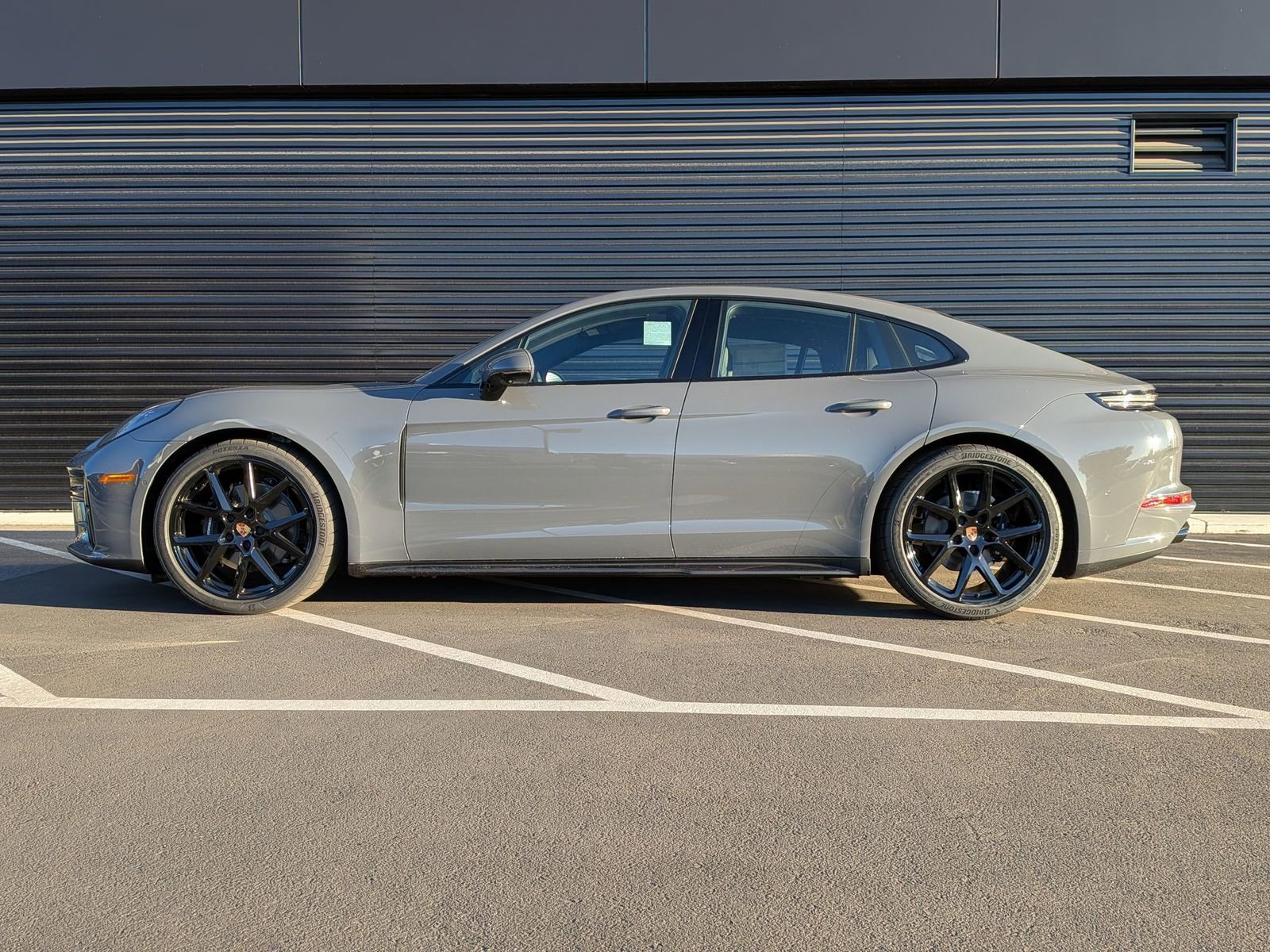 New 2026 Porsche Panamera image 2