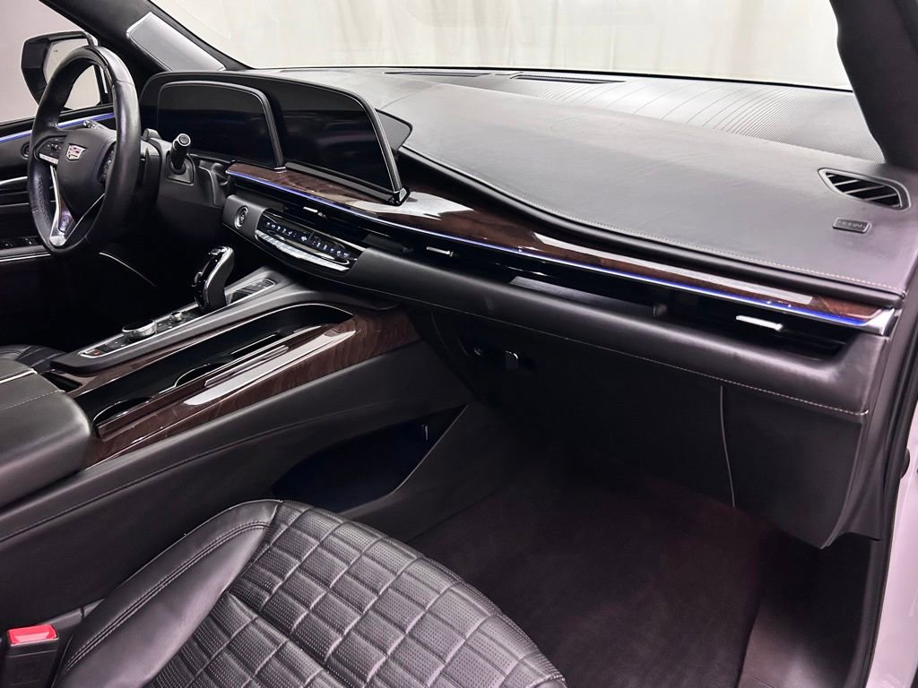 Used 2022 Cadillac Escalade ESV Sport Platinum w/ Heavy-Duty Trailer Package AWD/4WD image 22