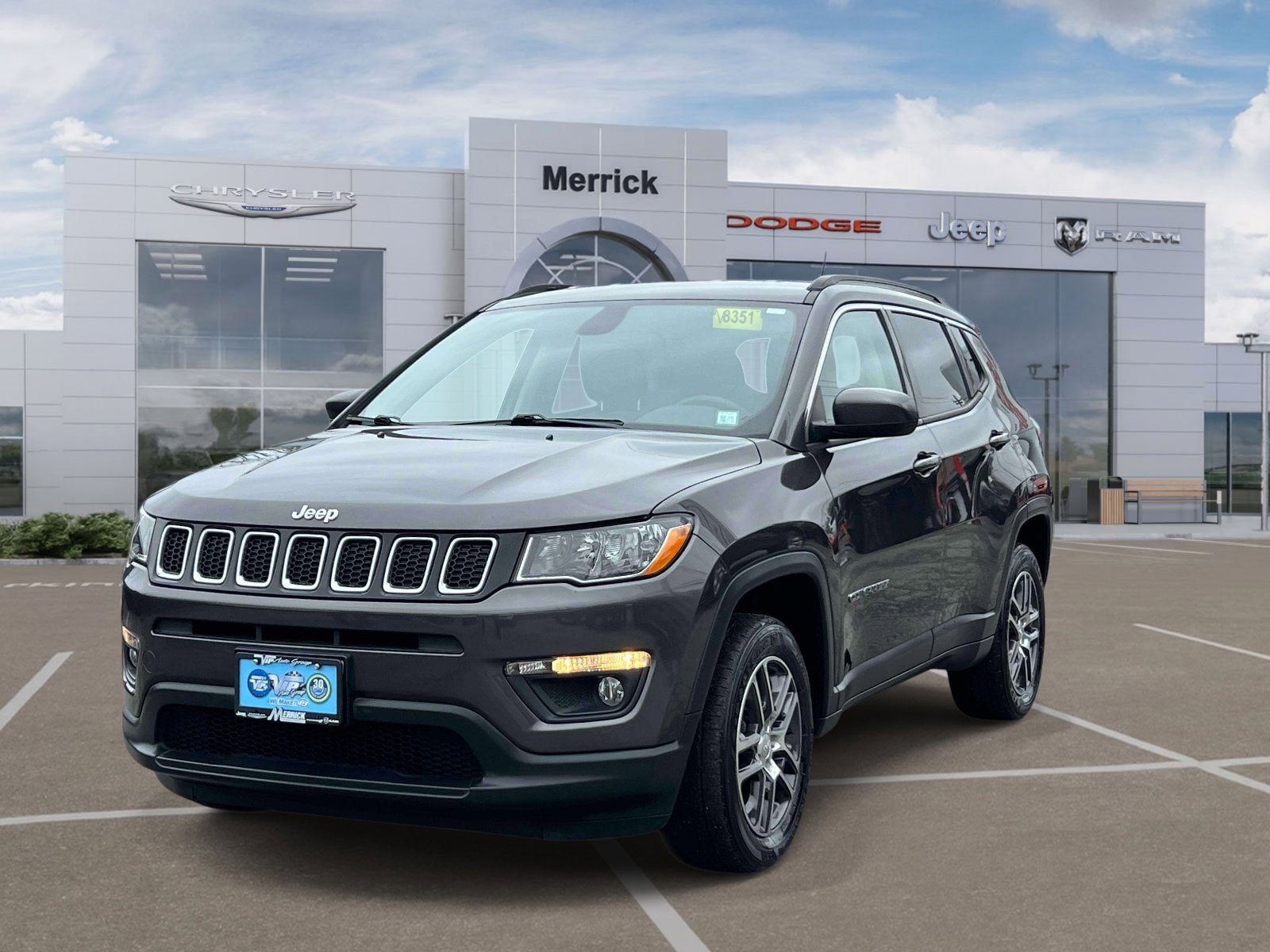 Used 2019 Jeep Compass Latitude w/ Cold Weather Group AWD/4WD image 4