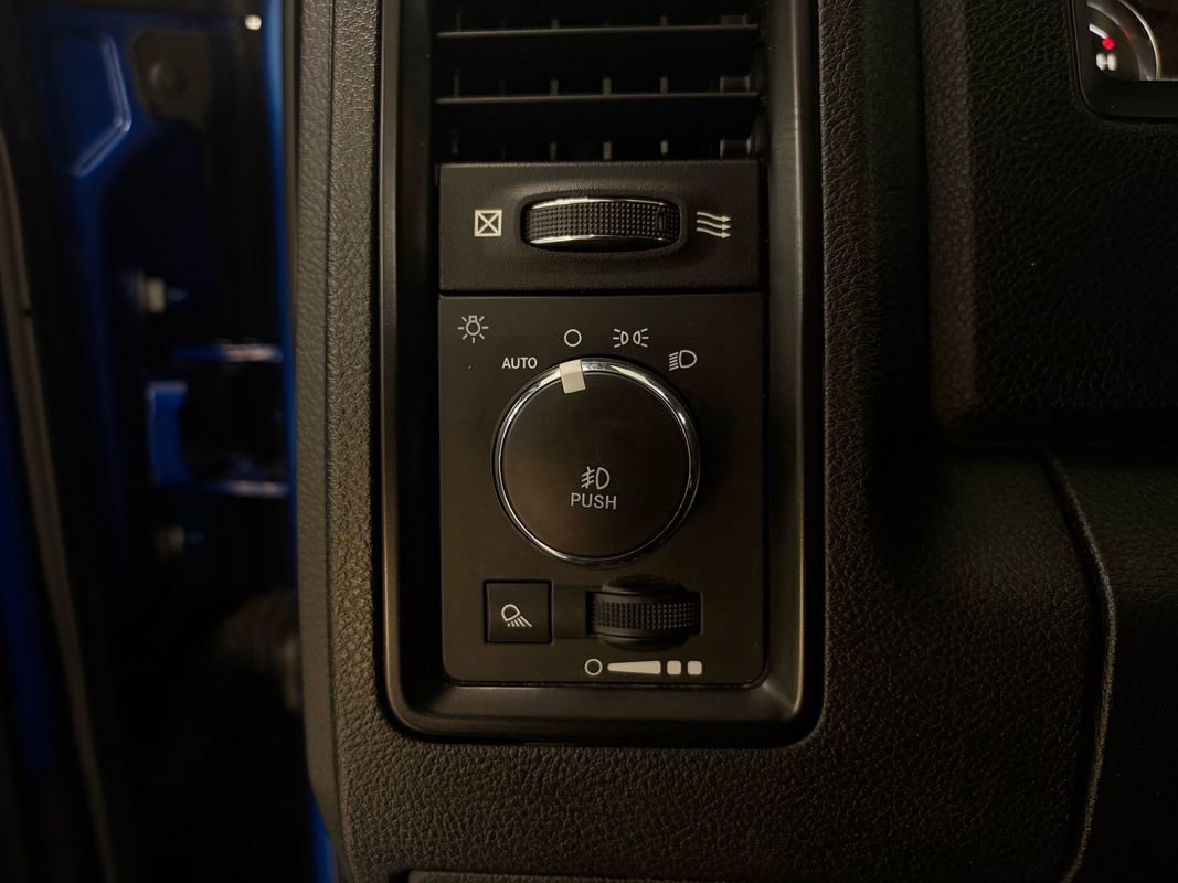 Used 2017 RAM 1500 Rebel w/ Luxury Group AWD/4WD image 28