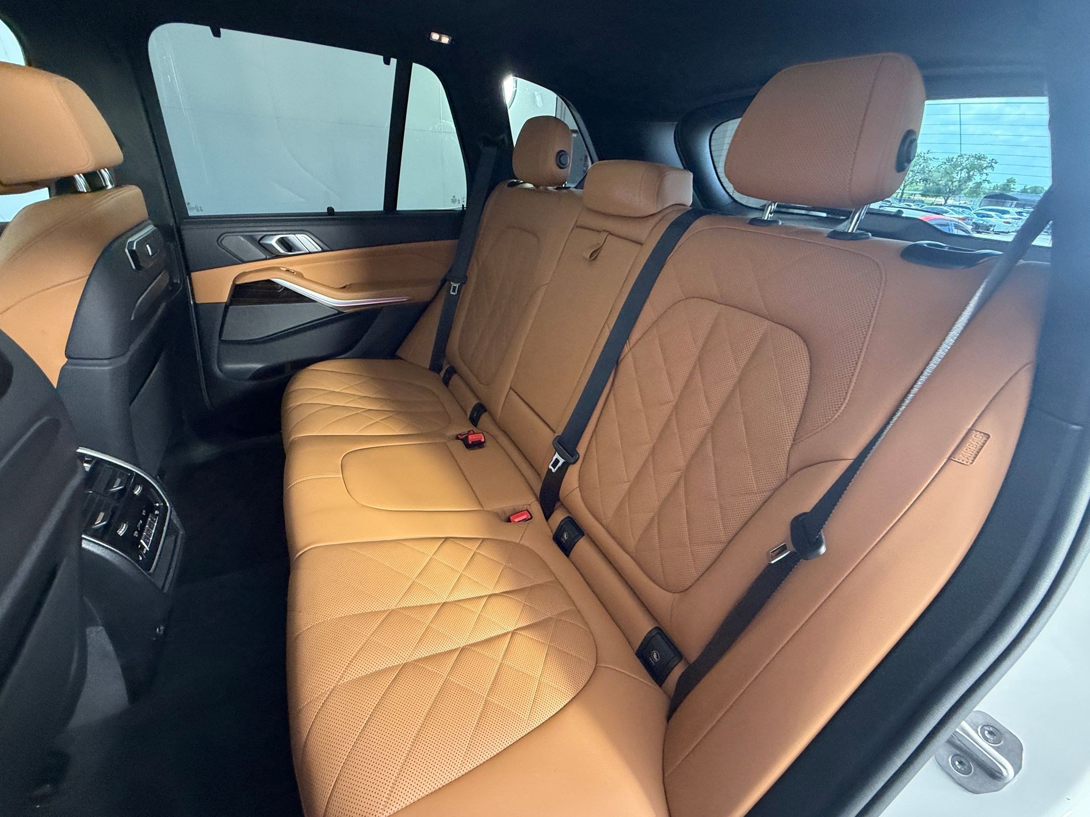 Certified 2025 BMW X5 sDrive40i w/ Executive Package RWD image 29