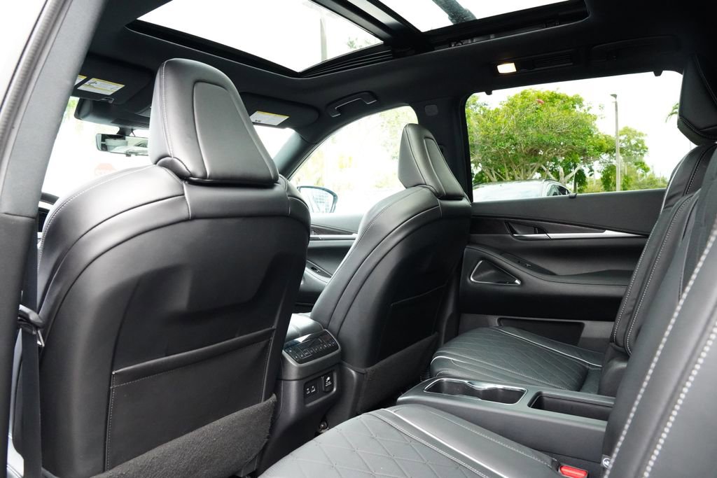 Used 2022 INFINITI QX60 Autograph w/ Cargo Package FWD image 18