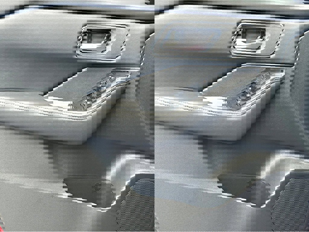 New 2026 Nissan Rogue SV image 22