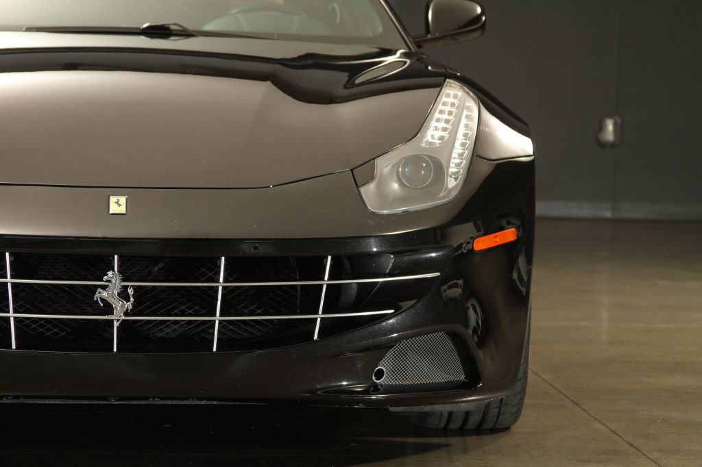 Used 2016 Ferrari FF image 52