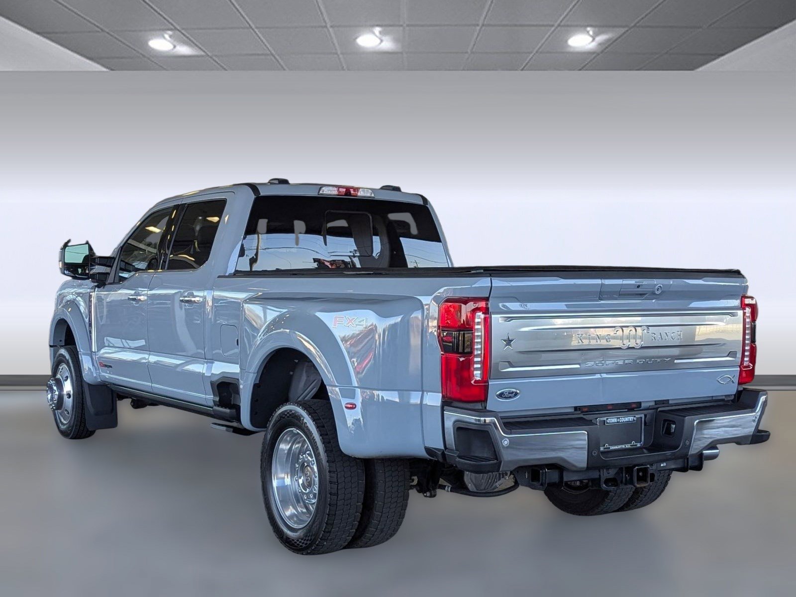 Certified 2025 Ford F450 King Ranch w/ Chrome Package image 3