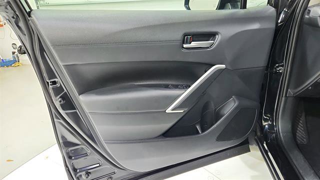Used 2025 Toyota Corolla Cross XLE image 20