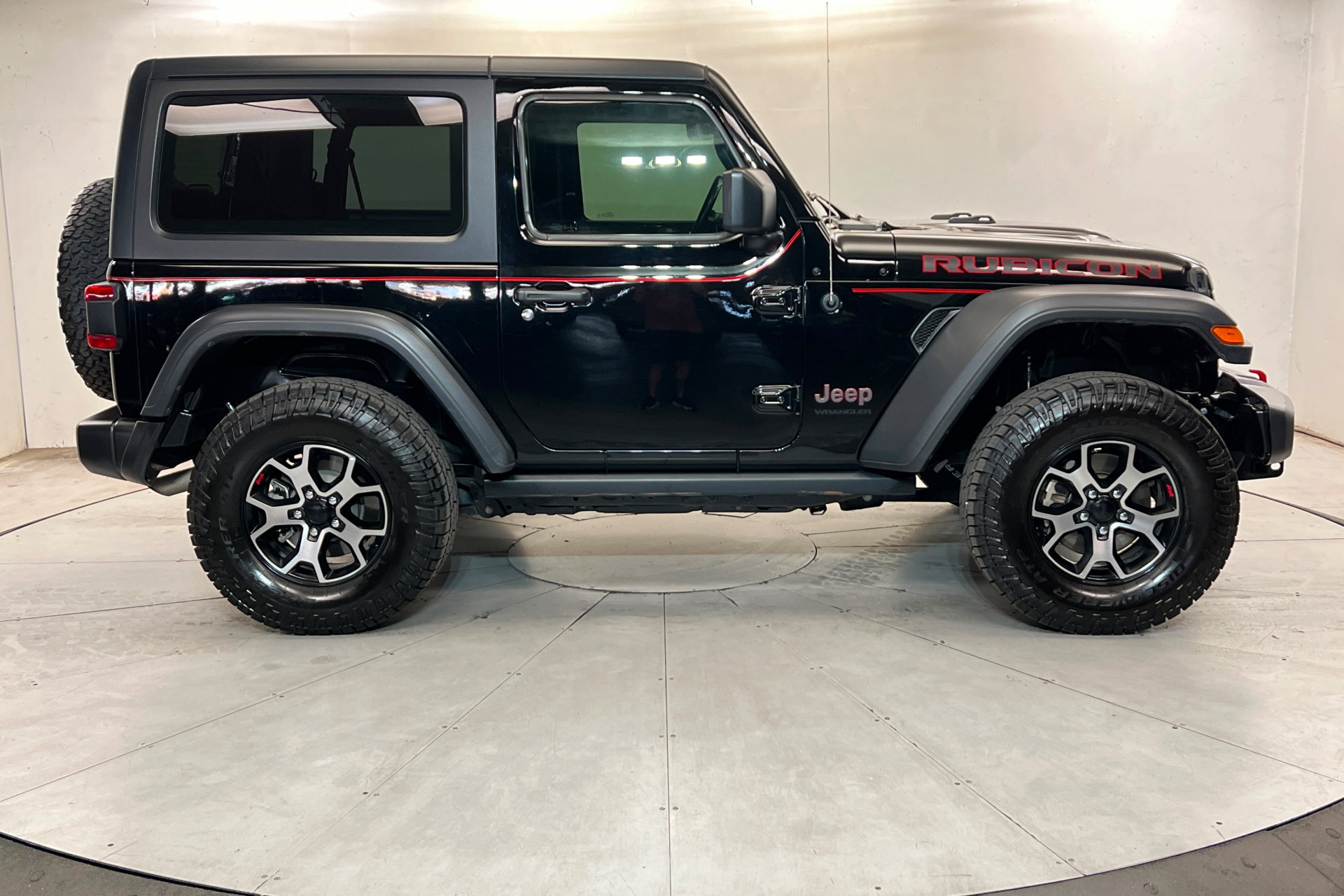 Used 2021 Jeep Wrangler Rubicon AWD/4WD image 6