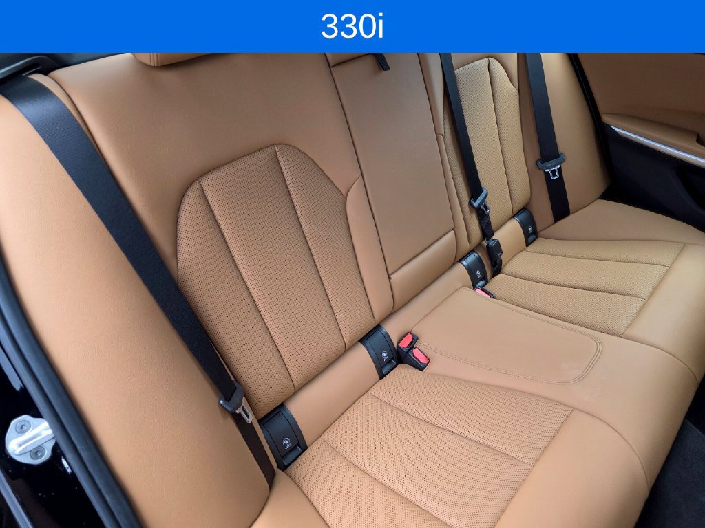 Used 2024 BMW 330i Sedan w/ Convenience Package RWD image 27