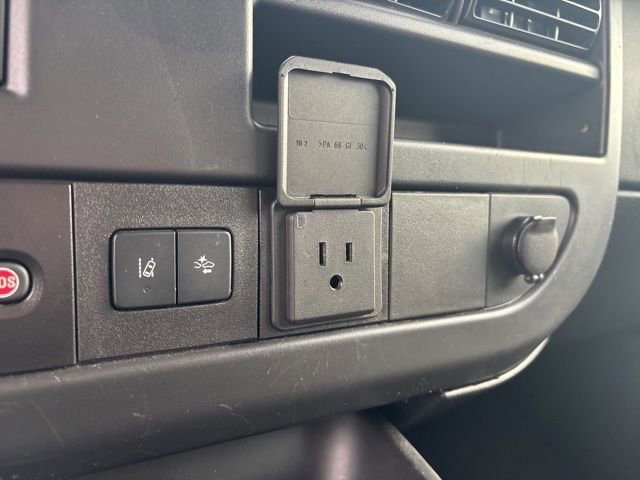 Used 2024 Chevrolet Express 3500 LT w/ LT Preferred Equipment Group RWD image 17