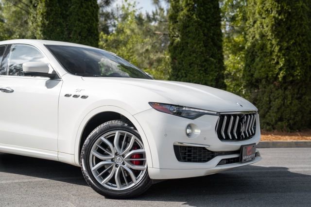 Used 2022 Maserati Levante GT AWD/4WD image 7
