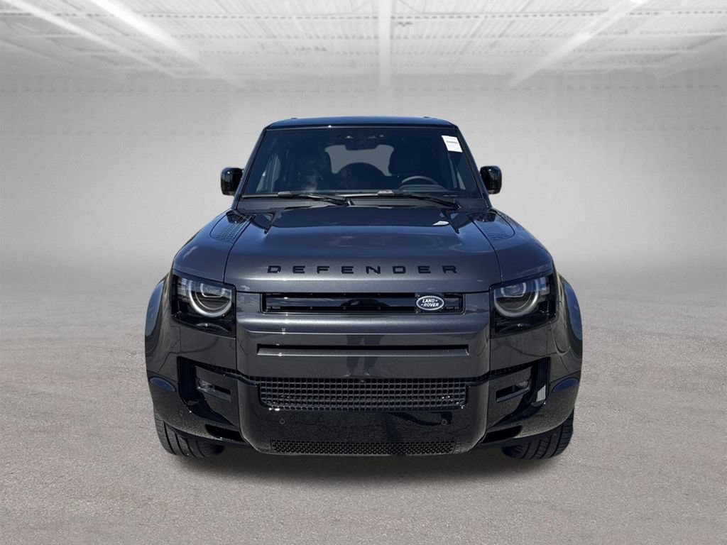 New 2026 Land Rover Defender 130 X-Dynamic SE AWD/4WD image 4