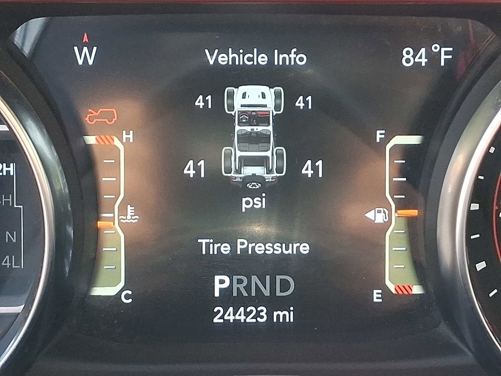 Used 2022 Jeep Wrangler Unlimited Rubicon w/ Cold Weather Group AWD/4WD image 23