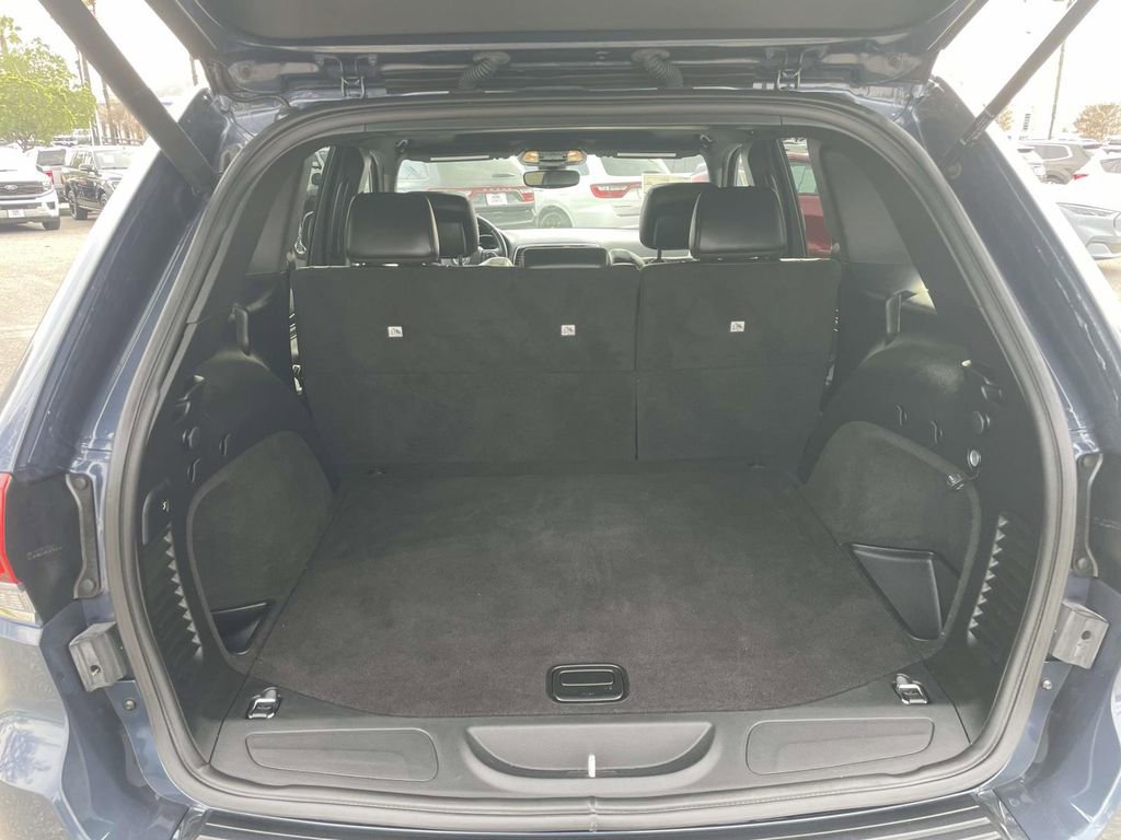 Used 2020 Jeep Grand Cherokee Limited image 24