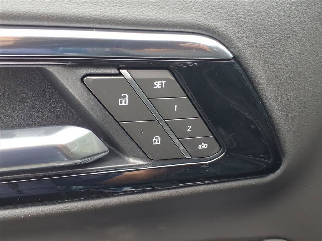 New 2026 Chevrolet Suburban High Country image 4