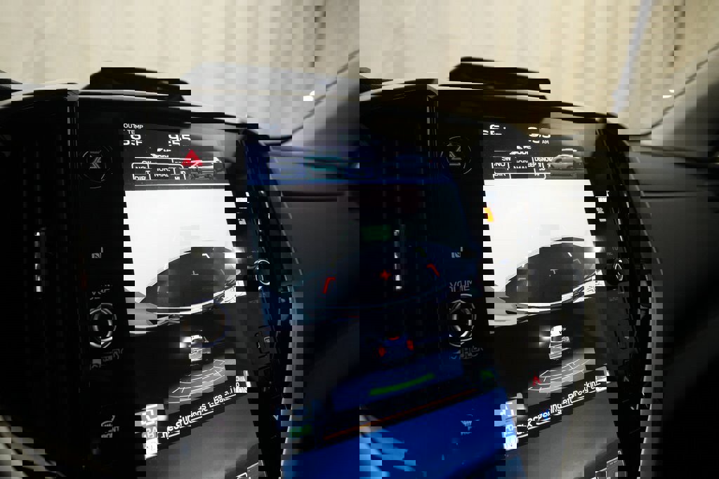 Certified 2024 Subaru Ascent Limited w/ Technology Package image 21