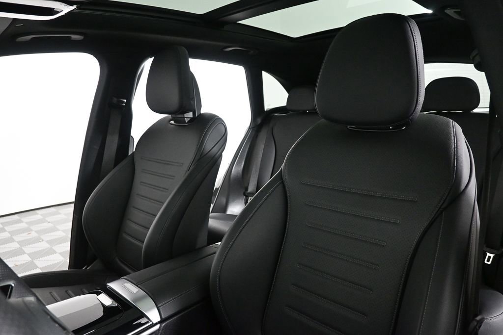 Certified 2025 Mercedes-Benz GLC 300 4MATIC image 5