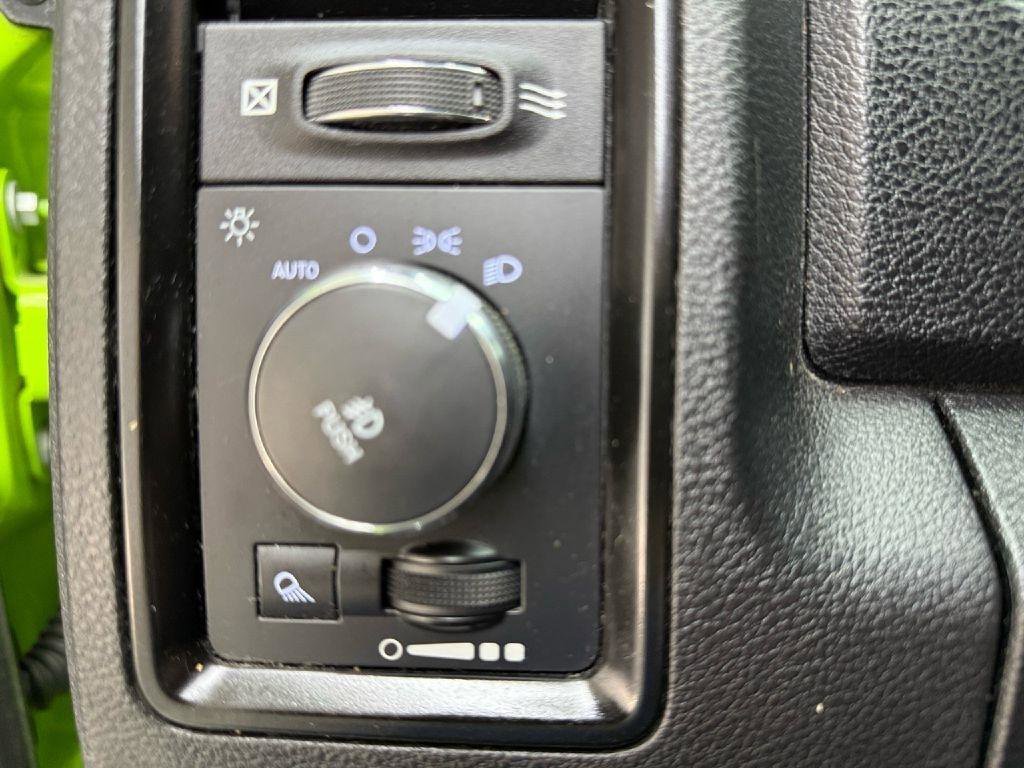 Used 2017 RAM 1500 Sport w/ Sublime Green Sport Package image 20