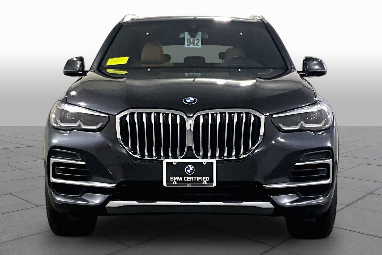 Certified 2023 BMW X5 xDrive40i w/ Premium Package AWD/4WD image 3