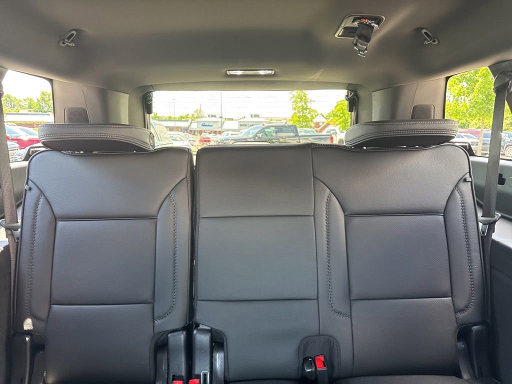 New 2026 GMC Yukon XL Denali w/ Denali Reserve Package AWD/4WD image 32