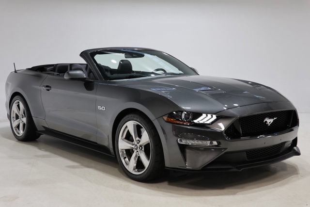 Used 2018 Ford Mustang GT Premium w/ Equipment Group 401A RWD image 2
