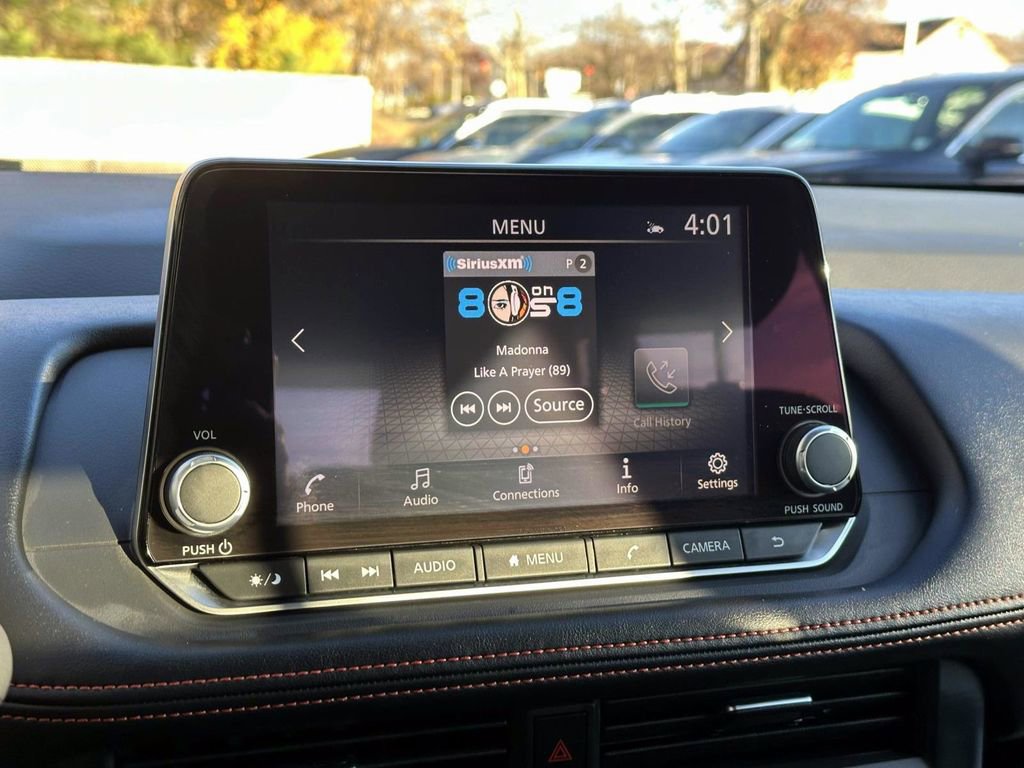 Certified 2025 Nissan Rogue SV image 28