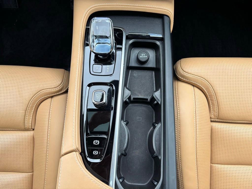 Certified 2024 Volvo XC90 B6 Ultimate AWD/4WD image 28