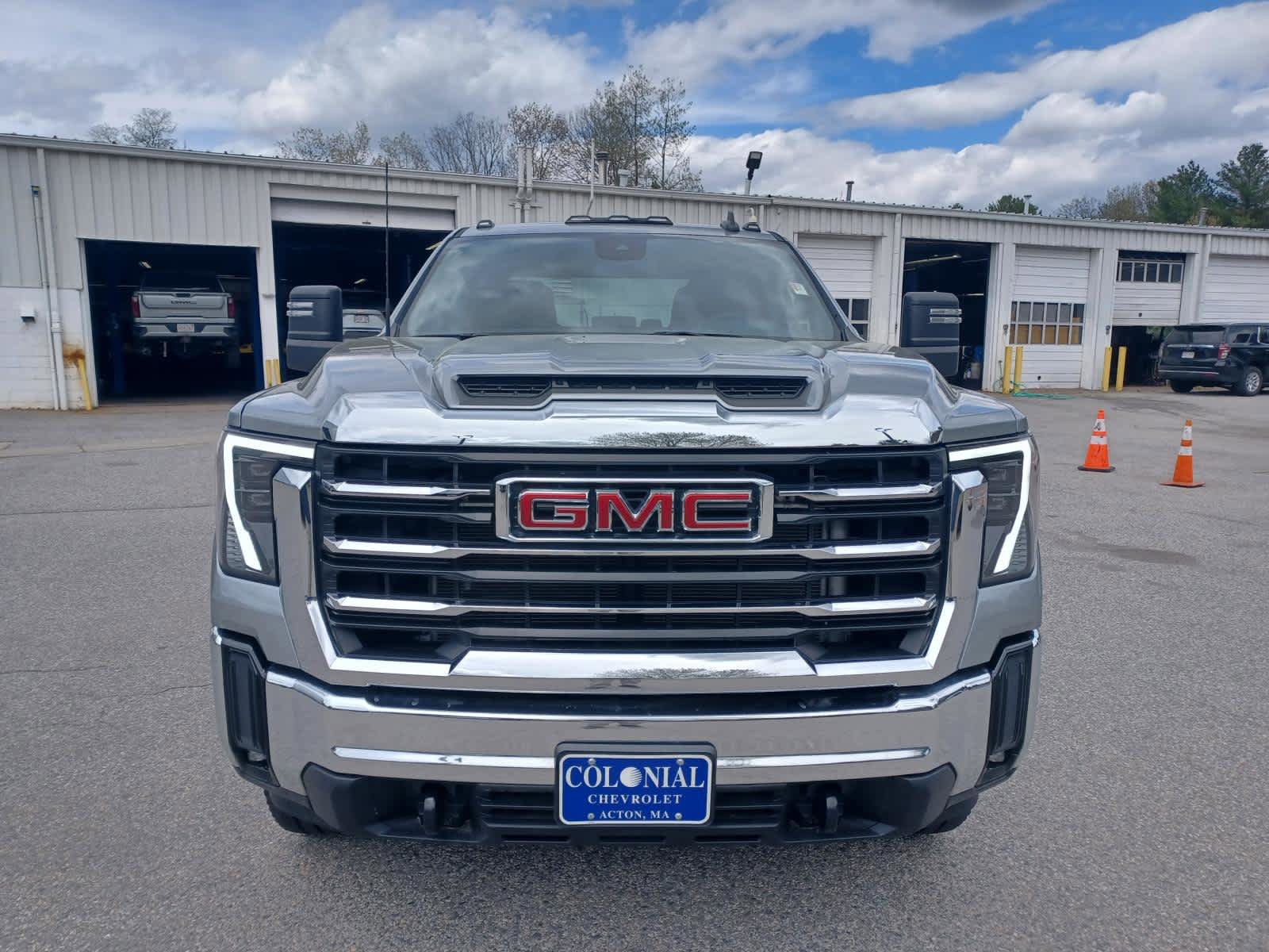 Used 2025 GMC Sierra 2500 SLE w/ SLE Value Package; AWD/4WD image 24