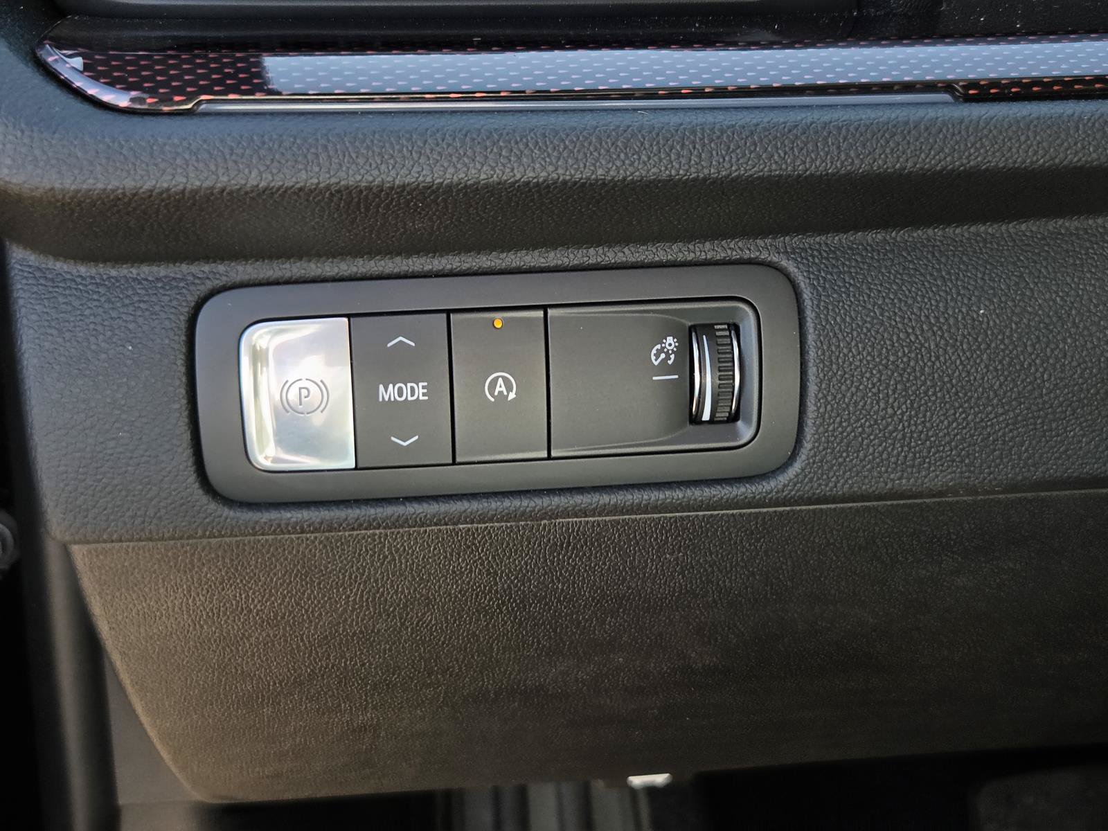 Used 2026 Chevrolet Traverse RS FWD image 28
